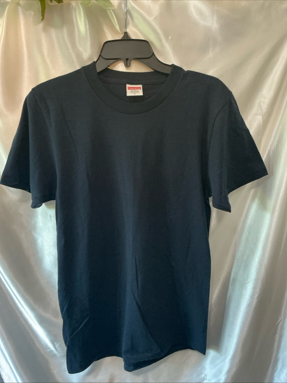 NWOT Supreme Pre Shrunk Cotton Small Tee Navy